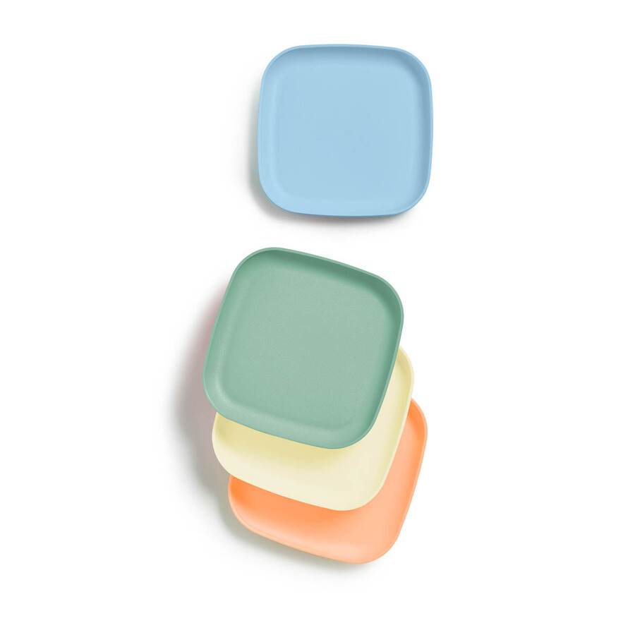 assiettes carrées pour le déjeuner teintes pastel oniriques pêche juteuse glaçon racines précoces produits laitiers de cornouailles